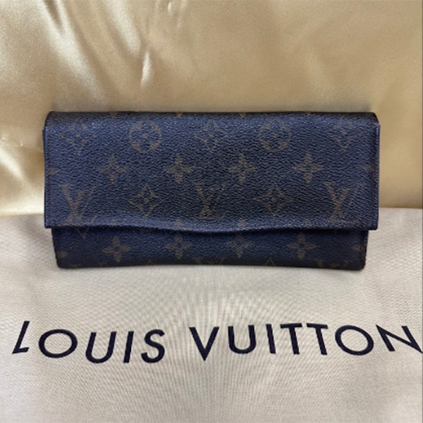 ルイヴィトン モノグラム長財布