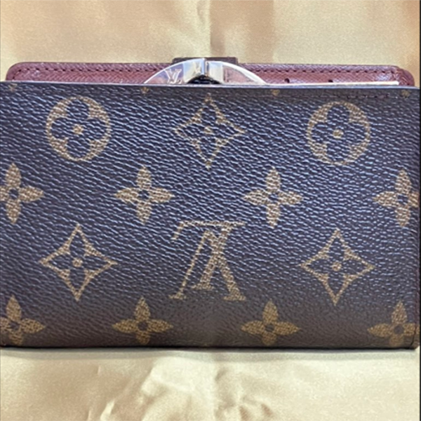 ルイヴィトン 二つ折り財布