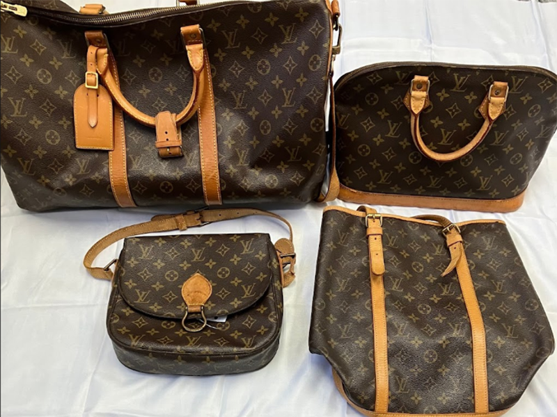ルイヴィトン モノグラムバック4点